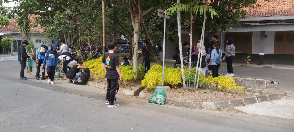 Bakti Kampus Dan Konsolidasi Unit Kkn Ppm Ugm Periode Tahun Direktorat Pengabdian